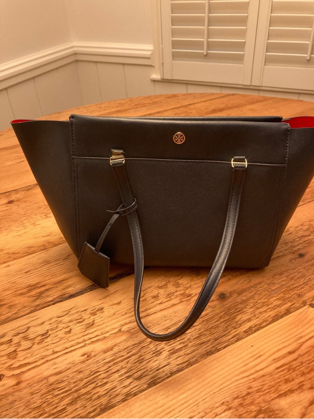 Tory Burch Dark Navy Leather Zip Tote (like new!)